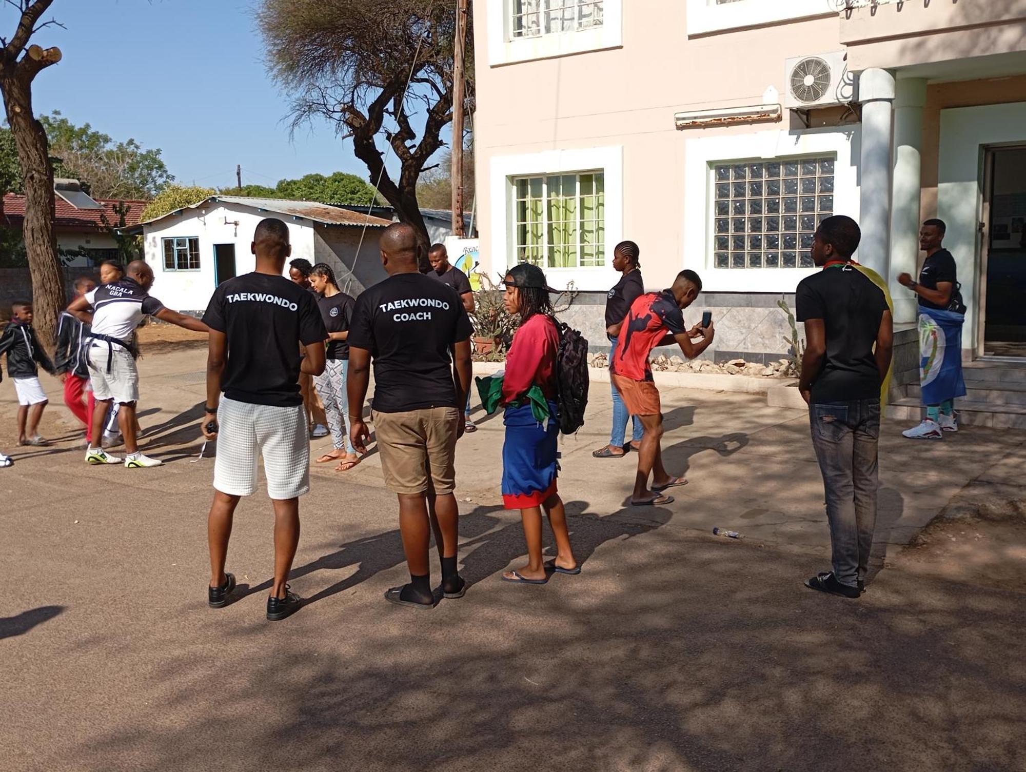 Brackendene Lodge Gaborone Bagian luar foto