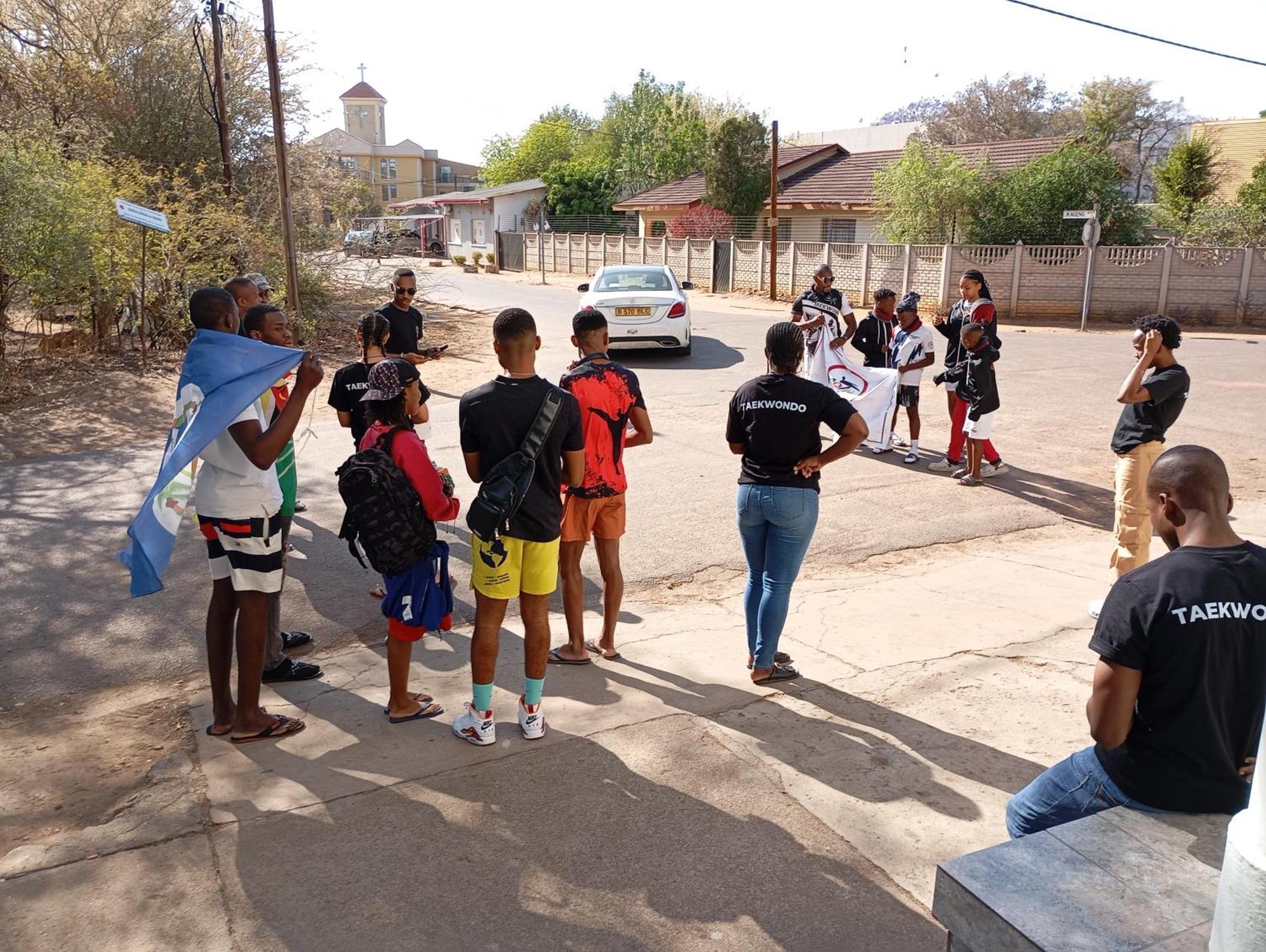 Brackendene Lodge Gaborone Bagian luar foto