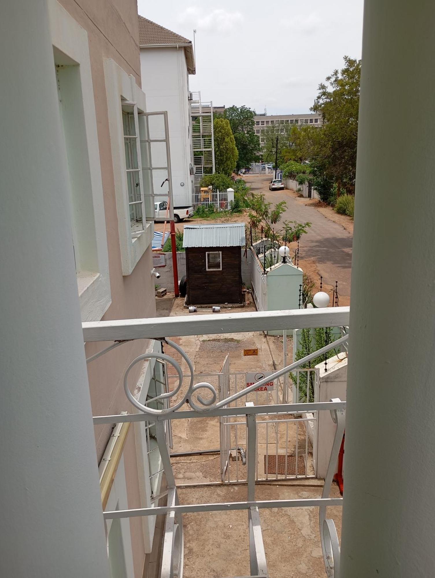 Brackendene Lodge Gaborone Bagian luar foto